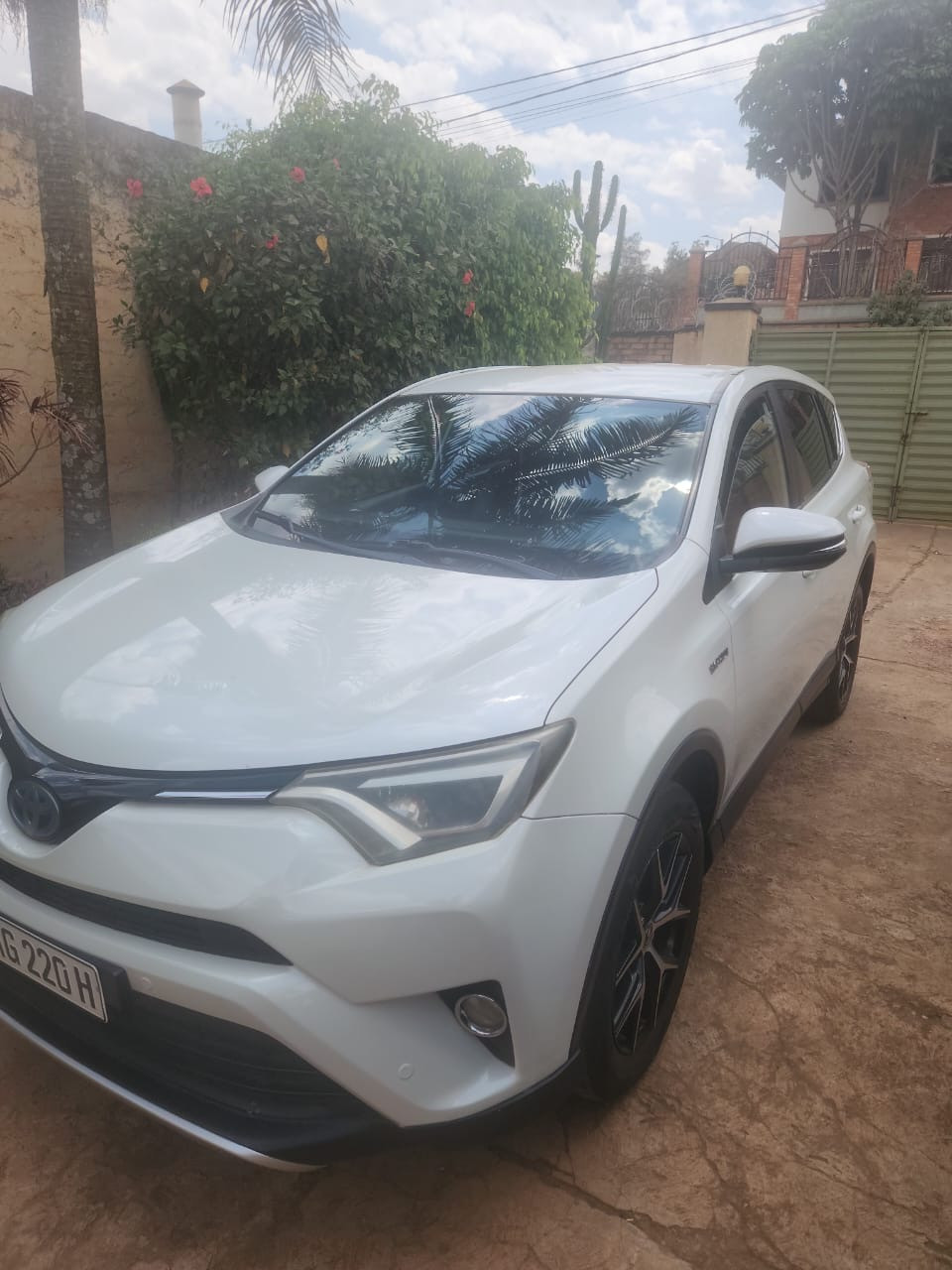 Toyota RAV4 hybrid 2016 for sale in kigali